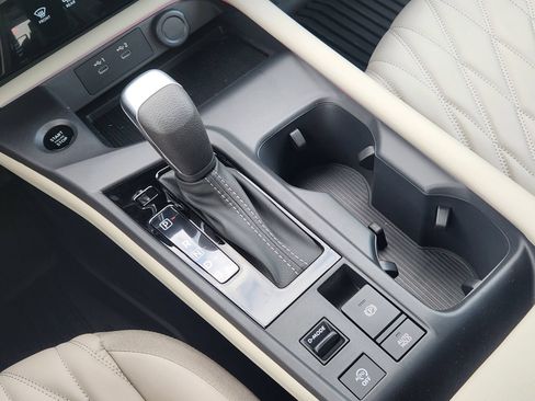 New 2026 Nissan Sentra SL w/ Floor Mat Package FWD image 19