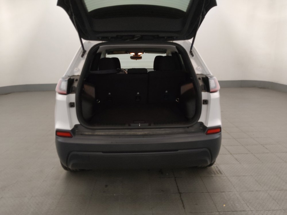 Used 2021 Jeep Cherokee Latitude FWD image 29