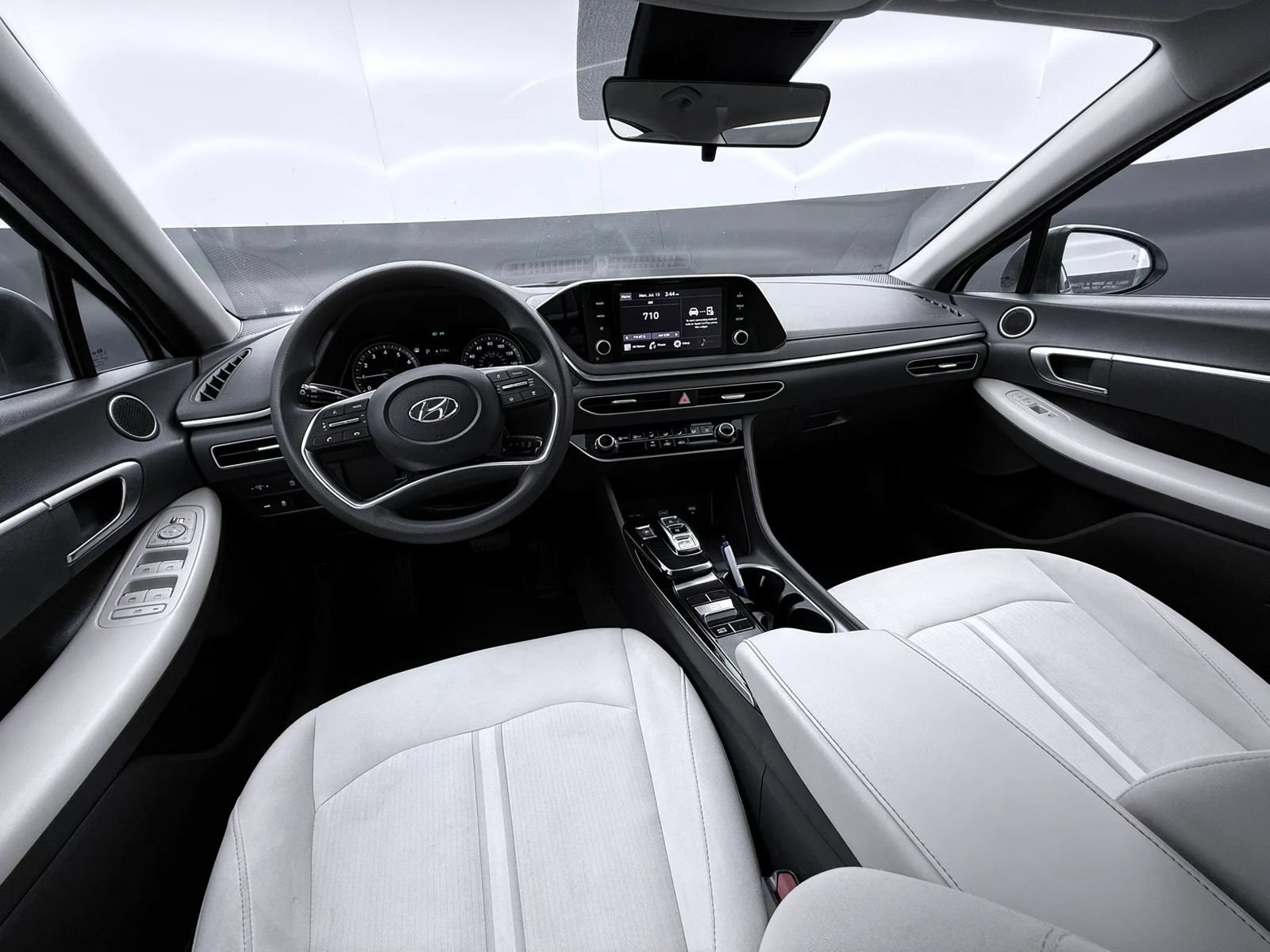 Used 2023 Hyundai Sonata SE FWD image 29
