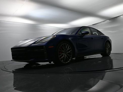 Used 2025 Porsche Panamera Turbo image 48