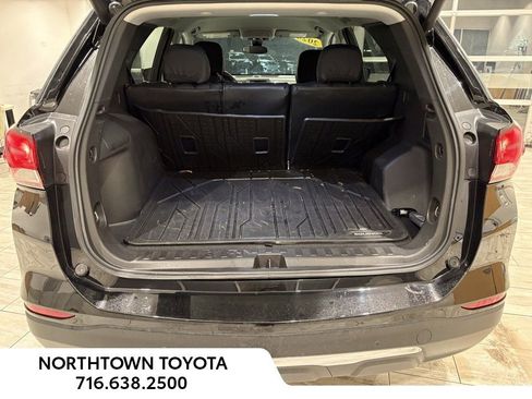 Used 2024 Chevrolet Equinox LT image 8