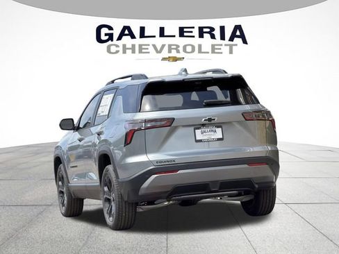 New 2026 Chevrolet Equinox LT w/ Convenience Package II FWD image 5