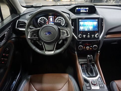 Used 2023 Subaru Forester Touring AWD/4WD image 6