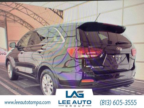 Used 2020 Kia Sorento LX FWD image 3