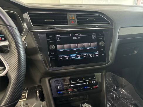 Used 2024 Volkswagen Tiguan SE R-Line AWD/4WD image 25