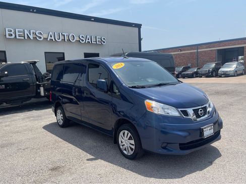 Used 2014 Nissan NV200 SV w/ Technology Package FWD image 4