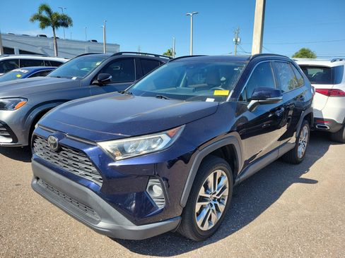 Used 2019 Toyota RAV4 XLE Premium w/ Cold Weather Package FWD image 1