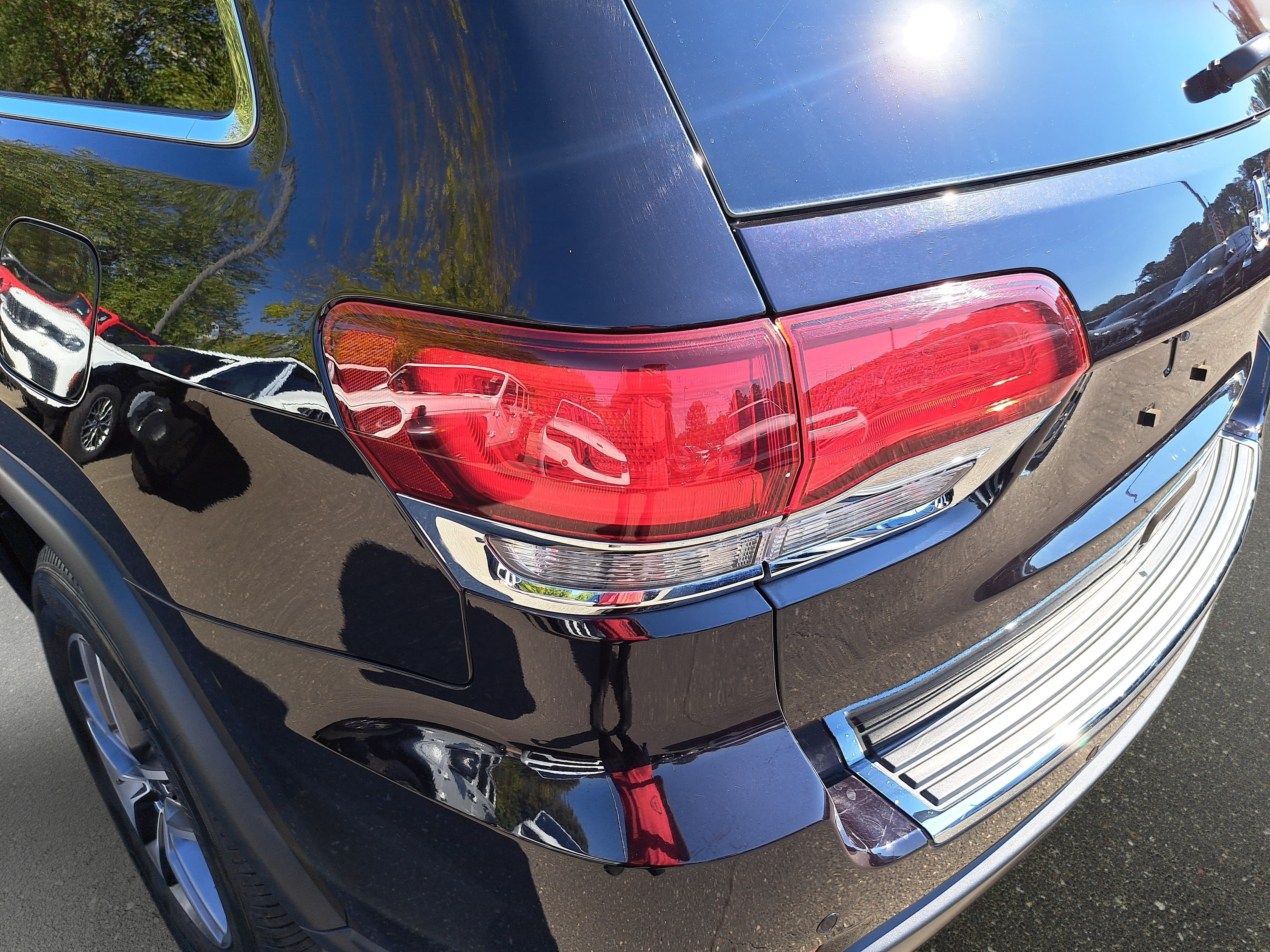 Used 2021 Jeep Grand Cherokee Limited RWD image 34