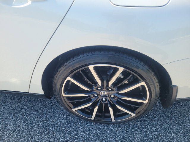 Used 2024 Honda Accord Touring image 17