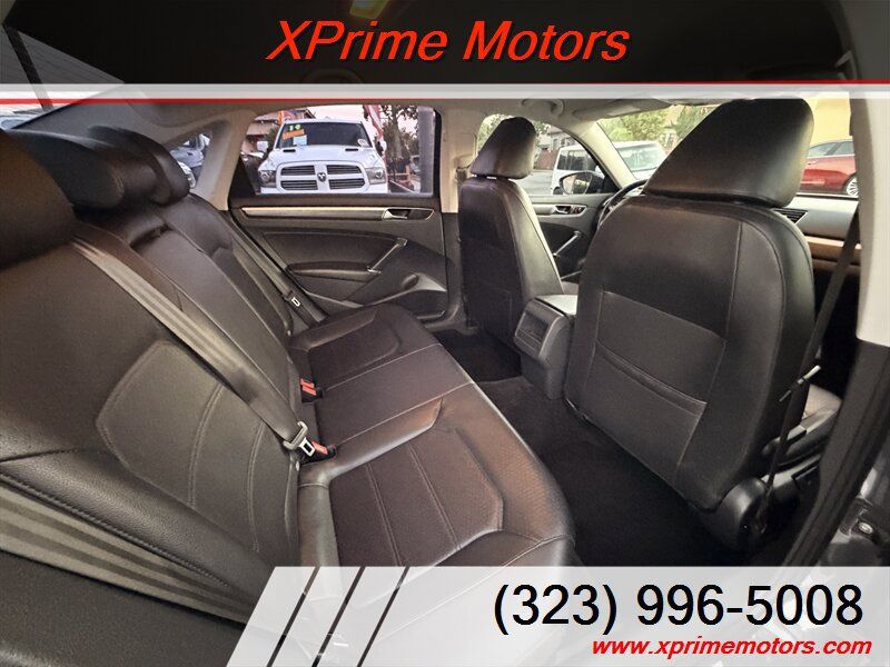 Used 2018 Volkswagen Passat 2.0T R-Line FWD image 24