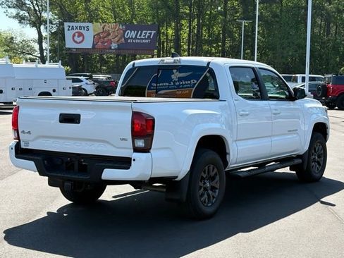 Used 2023 Toyota Tacoma SR5 AWD/4WD image 5
