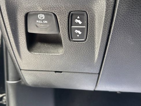 Used 2019 RAM 1500 Limited w/ Off Road Group image 16