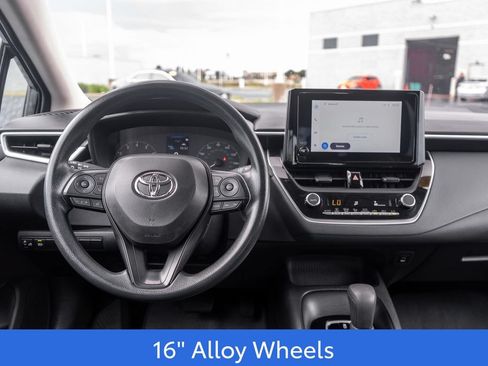 Used 2024 Toyota Corolla LE w/ LE Convenience Package FWD image 15