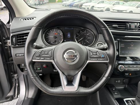 Used 2022 Nissan Rogue Sport SV w/ Technology Package AWD/4WD image 21