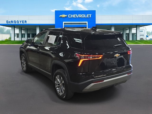 Used 2026 Chevrolet Equinox LT AWD/4WD image 9