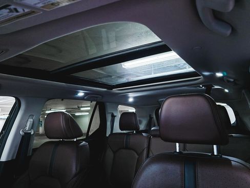 Used 2023 Honda Pilot Elite image 18