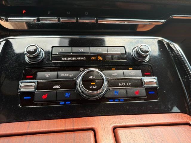 Used 2020 Lincoln Navigator L Reserve w/ Equipment Group 208A Reserve AWD/4WD image 39