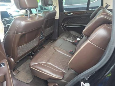 Used 2017 Mercedes-Benz GLS 550 4MATIC image 5