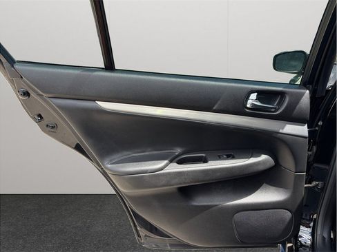 Used 2015 INFINITI Q40 RWD image 25