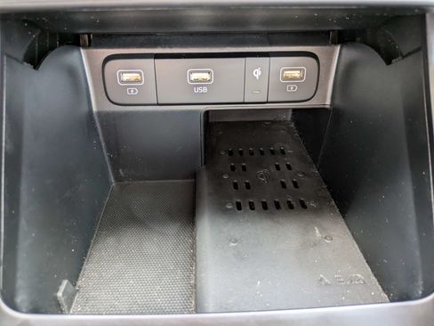 Certified 2023 Kia Sorento S FWD image 28