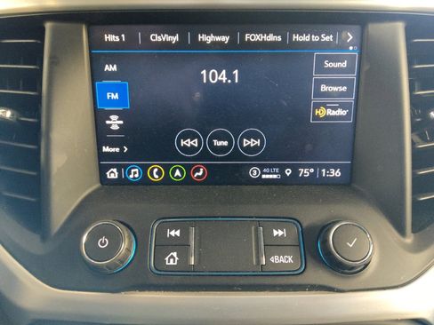 Used 2021 GMC Acadia SLT FWD image 25