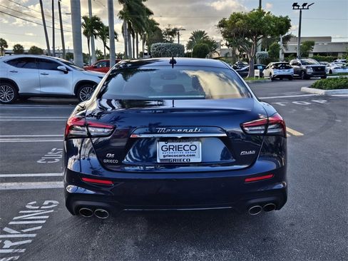 Used 2022 Maserati Ghibli Modena Q4 image 7