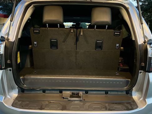 Used 2022 Toyota 4Runner SR5 Premium w/ Moonroof Package image 28