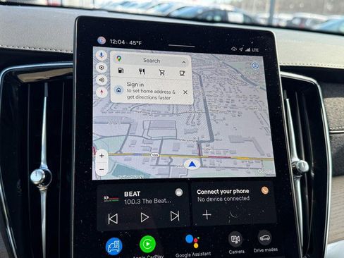 Certified 2025 Volvo XC90 B6 Plus image 23