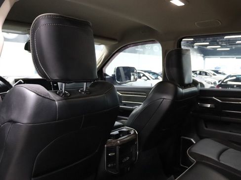 Used 2020 RAM 2500 Laramie image 15