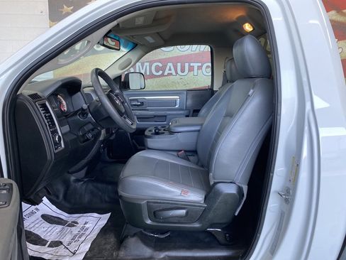 Used 2018 RAM 2500 Tradesman w/ Power & Remote Entry Group image 12