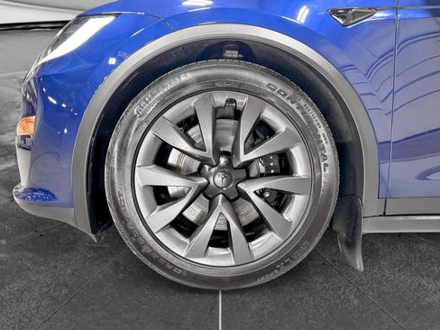 Used 2024 Tesla Model X AWD/4WD image 30