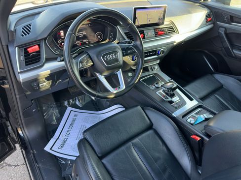 Used 2020 Audi Q5 2.0T Titanium Premium Plus w/ Premium Plus Package image 33