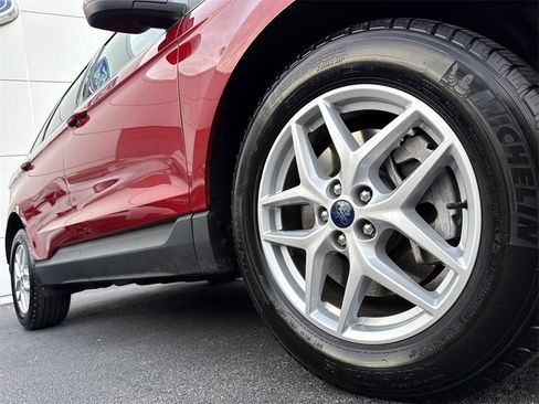 Used 2022 Ford Edge SEL w/ Convenience Package image 8