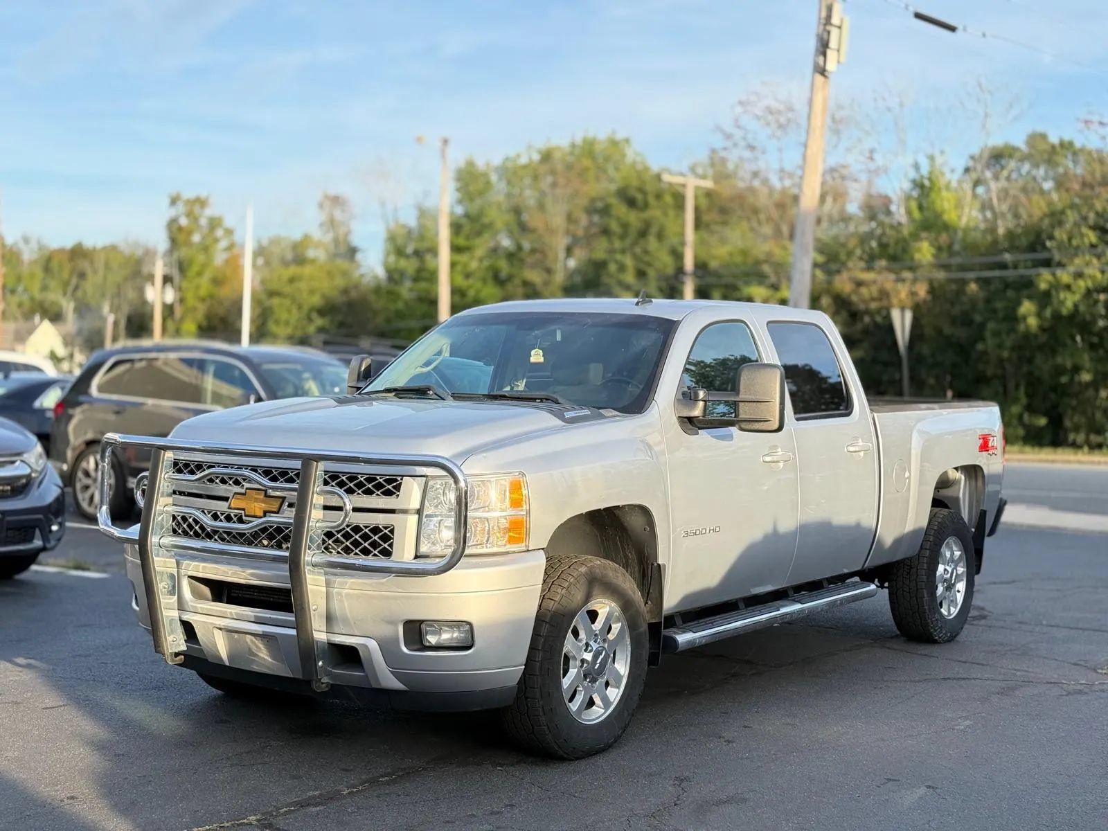 Used 2014 Chevrolet Silverado 3500 LT w/ Interior Plus Package AWD/4WD image 4