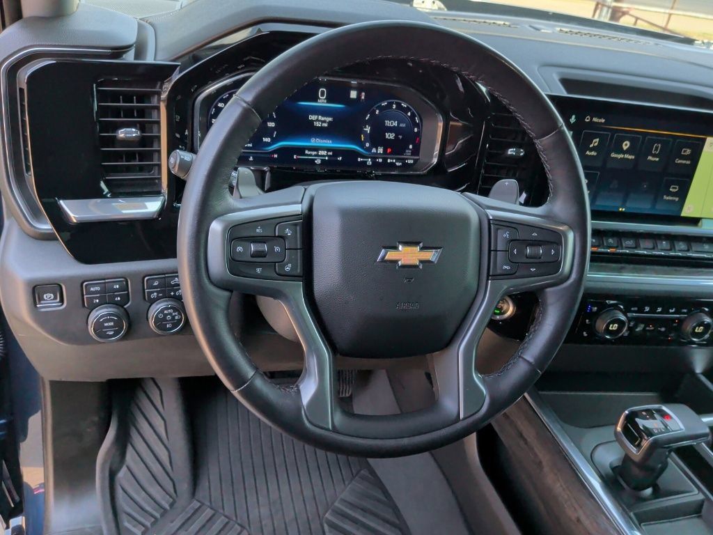 Used 2022 Chevrolet Silverado 1500 LTZ AWD/4WD image 17