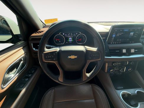 Used 2021 Chevrolet Tahoe High Country w/ Premium Package AWD/4WD image 12