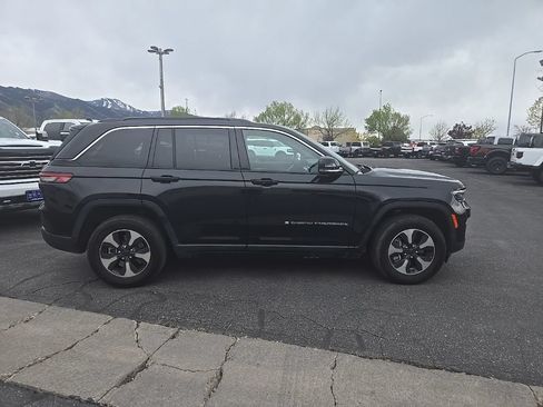 Used 2024 Jeep Grand Cherokee Limited 4xe AWD/4WD image 4
