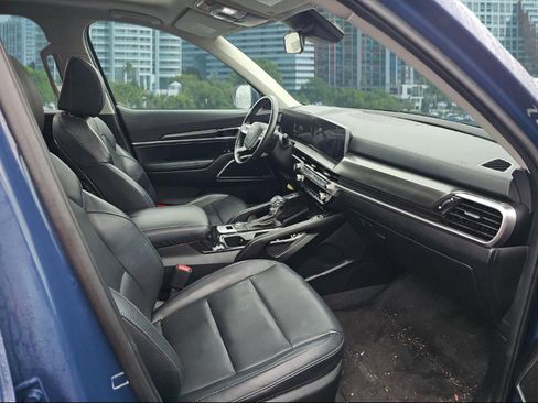 Used 2025 Kia Telluride S FWD image 23