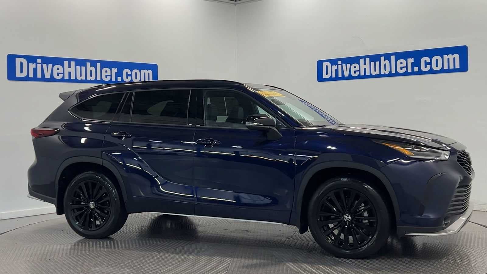 Used 2025 Toyota Highlander XSE AWD/4WD image 8