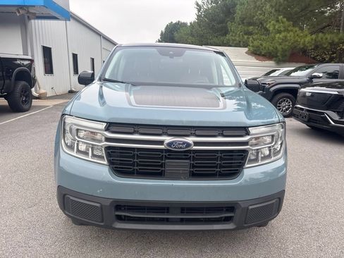 Used 2022 Ford Maverick Lariat w/ Lariat Luxury Package FWD image 2