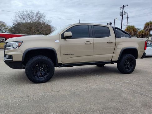 Used 2021 Chevrolet Colorado ZR2 w/ ZR2 Dusk Special Edition image 3