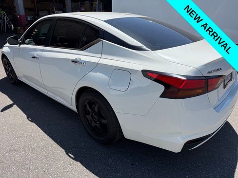 Used 2020 Nissan Altima 2.5 S FWD image 4