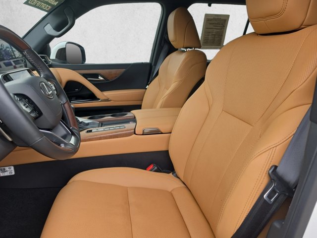 Used 2026 Lexus LX 600 4WD w/ Accessory Package (2T) image 14