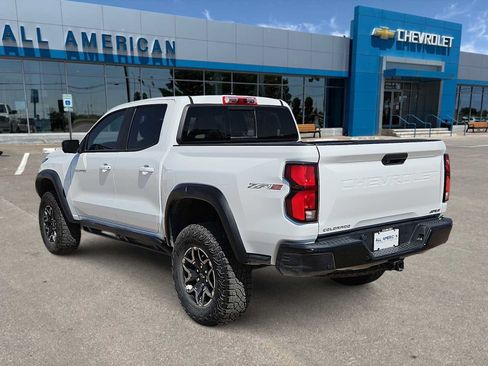 Used 2024 Chevrolet Colorado ZR2 w/ ZR2 Convenience Package III AWD/4WD image 6