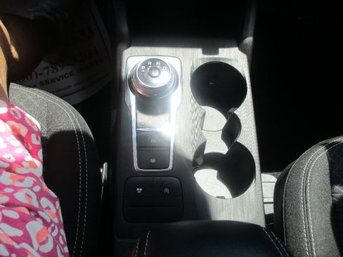 Used 2025 Ford Escape Active FWD image 9