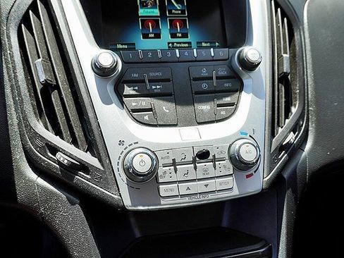 Used 2017 Chevrolet Equinox LT w/ Convenience Package image 28