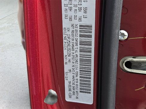 Used 2020 Jeep Cherokee High Altitude image 27