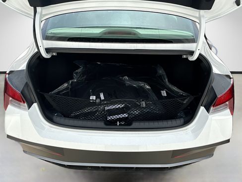 New 2026 Hyundai Elantra Sport FWD image 18