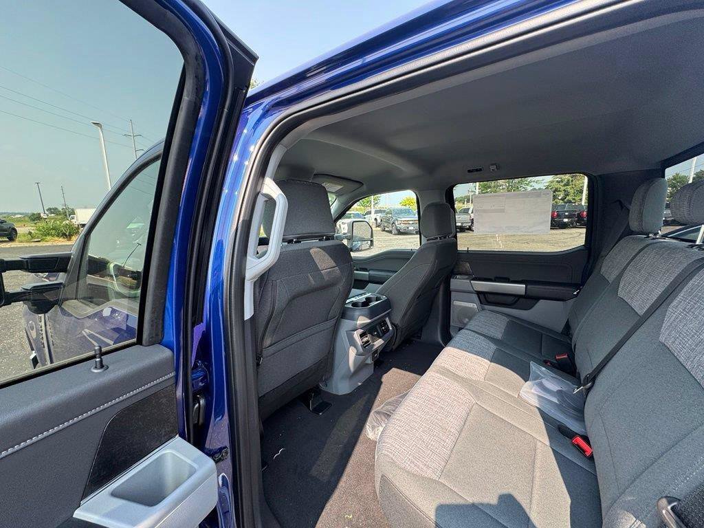 New 2026 Ford F350 XLT w/ XLT Premium Package AWD/4WD image 15