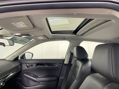 Used 2024 Honda Civic EX-L image 11